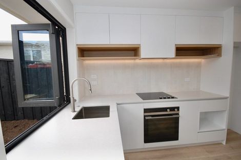 Photo of property in 41d Camelot Place, Glenfield, Auckland, 0629