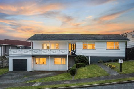 Photo of property in 3 Findhorn Place, Papakowhai, Porirua, 5024