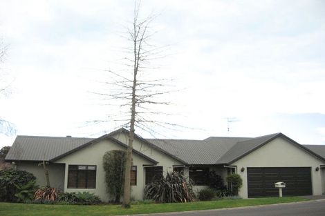 Photo of property in 27 Buckingham Place, Bethlehem, Tauranga, 3110