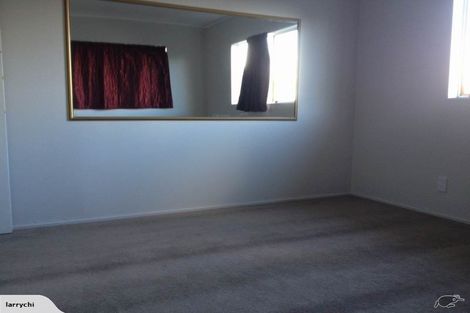 Photo of property in 2/38b Manuka Road, Glenfield, Auckland, 0629