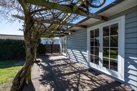 Photo of property in 65 Windermere Road, Papanui, Christchurch, 8053
