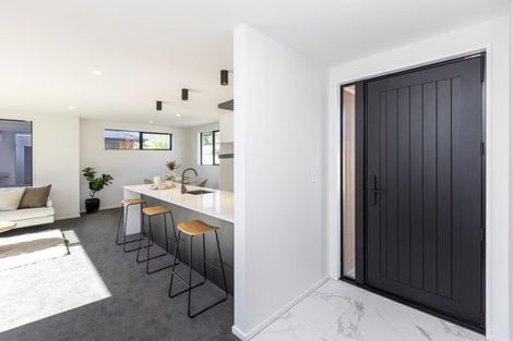 Photo of property in 2/47 Sturrocks Road, Redwood, Christchurch, 8051