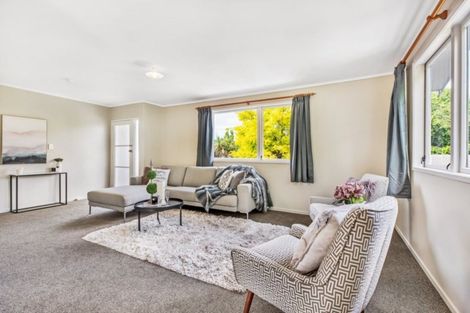 Photo of property in 42 Vina Place, Massey, Auckland, 0614