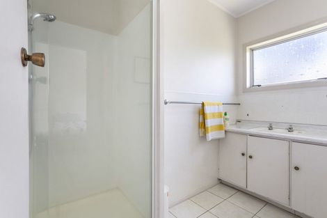 Photo of property in 100 Charleston Avenue, Whangamata, 3620