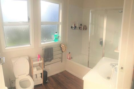 Photo of property in 9 Baylands Drive, Newlands, Wellington, 6037