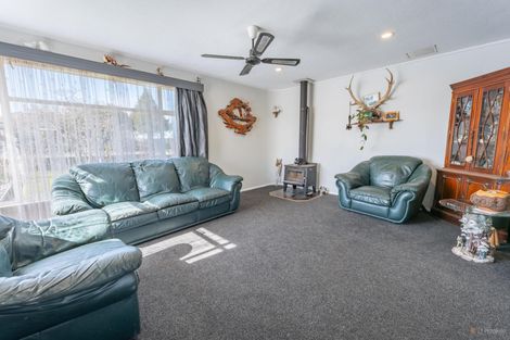 Photo of property in 1 Regent Street, Waimate, 7924
