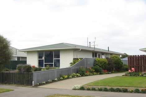 Photo of property in 53 Arran Crescent, Woolston, Christchurch, 8062