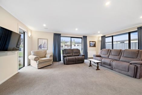 Photo of property in 78 Stratford Drive, Mount Pisa, Cromwell, 9383