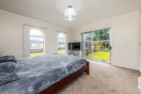 Photo of property in 4 Chichester Drive, Rosehill, Papakura, 2113