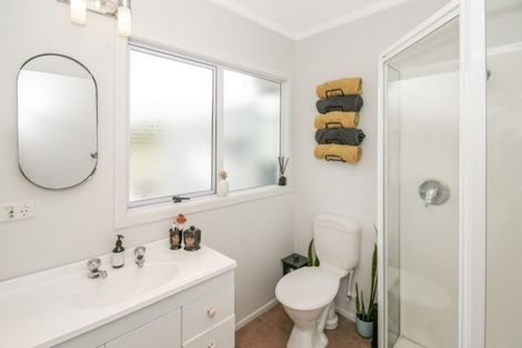 Photo of property in 409 Mangorei Road, Merrilands, New Plymouth, 4312