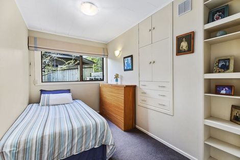 Photo of property in 27 Fyvie Avenue, Tawa, Wellington, 5028