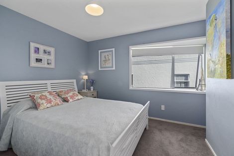 Photo of property in 21 Merani Street, Narrow Neck, Auckland, 0622