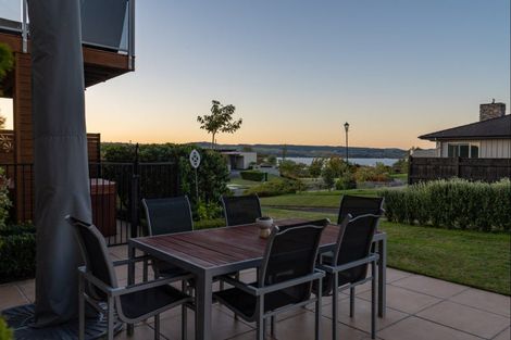 Photo of property in 24 Pukenamu Road, Rainbow Point, Taupo, 3330