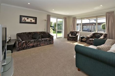 Photo of property in 44 Ti Rakau Drive, Woolston, Christchurch, 8023