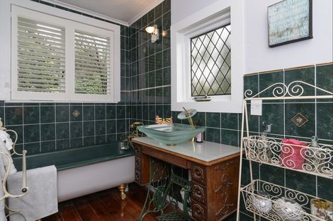 Photo of property in 35 Maungawhare Place, Otumoetai, Tauranga, 3110