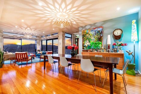Photo of property in 51 The Crescent, Roseneath, Wellington, 6011
