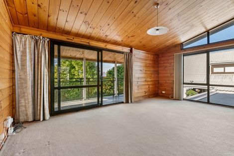 Photo of property in 1 Glenvar Road, Torbay, Auckland, 0630