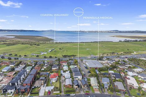 Photo of property in 5/11 Karamu Street, Te Atatu Peninsula, Auckland, 0610
