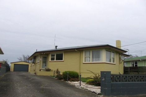 Photo of property in 29 Tararua Terrace, Cloverlea, Palmerston North, 4412