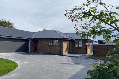 Photo of property in 2a Weber Place, Roslyn, Palmerston North, 4414