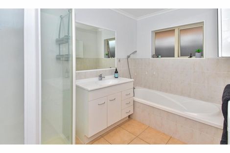 Photo of property in 8 Wairere Road, The Gardens, Auckland, 2105