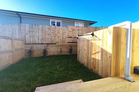 Photo of property in 1/25 Abbotleigh Avenue, Te Atatu Peninsula, Auckland, 0610