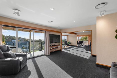 Photo of property in 9 Woodside Common, Westmorland, Christchurch, 8025