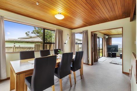 Photo of property in 6 Virginia Grove, Brooklyn, Wellington, 6021