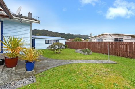Photo of property in 3 Stockdale Street, Wainuiomata, Lower Hutt, 5014