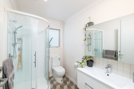 Photo of property in 1 Stephen Street, Trentham, Upper Hutt, 5018