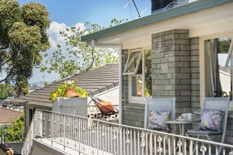 Photo of property in 115 Sunset Road, Totara Vale, Auckland, 0632