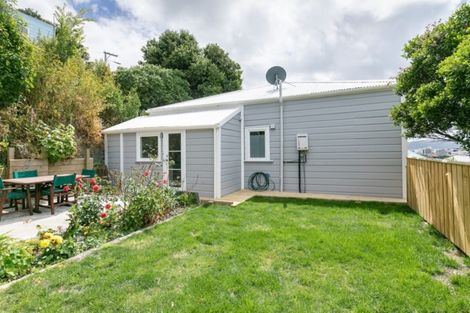 Photo of property in 37 Drummond Street, Mount Cook, Wellington, 6021