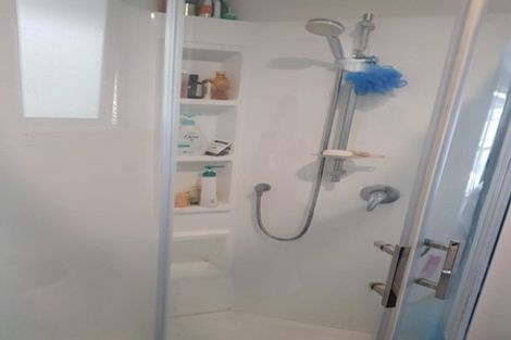 Photo of property in 17 Banks Boulevard, Whitby, Porirua, 5024