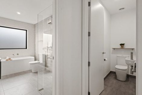 Photo of property in 93 Muster Road, Jacks Point, 9371