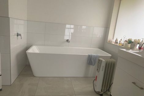 Photo of property in 18 Kahira Crescent, Papamoa Beach, Papamoa, 3118