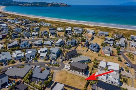 Photo of property in 14 Patiki Place, Omaha, 0986