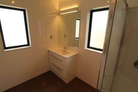 Photo of property in 79 Maka Terrace, Orewa, 0931