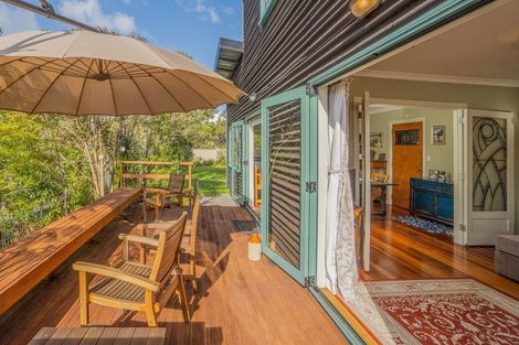 Photo of property in 1025 Beach Road, Torbay, Auckland, 0630