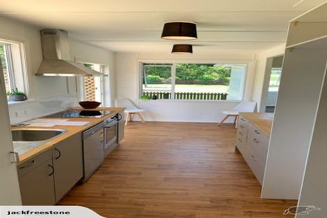 Photo of property in 69 Collingwood Street, Eltham, 4322