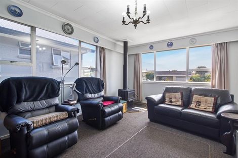 Photo of property in 3 Oxford Street, Waimate, 7924