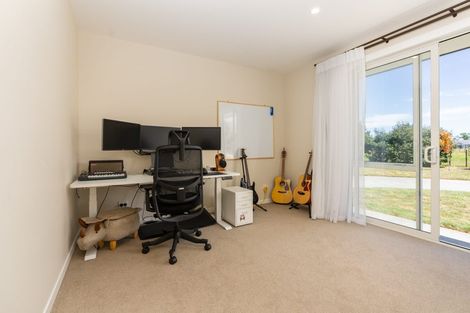 Photo of property in 15b Lowe Road, Rukuhia, Hamilton, 3282