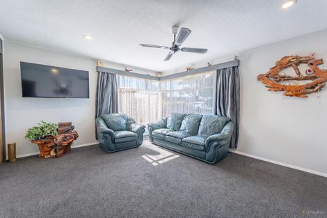 Photo of property in 1 Regent Street, Waimate, 7924
