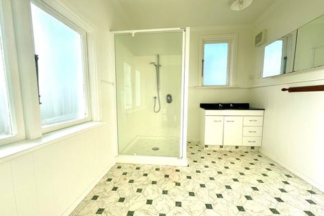 Photo of property in 4 Newarp Street, Balclutha, 9230