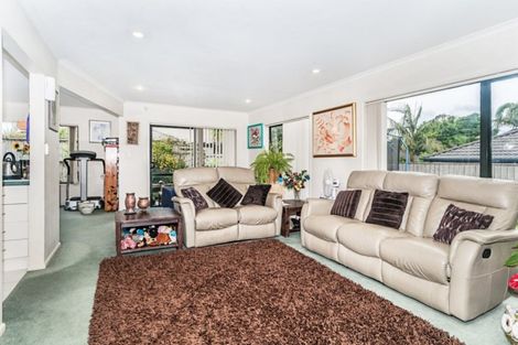 Photo of property in 41 Kellaway Drive, East Tamaki, Auckland, 2013