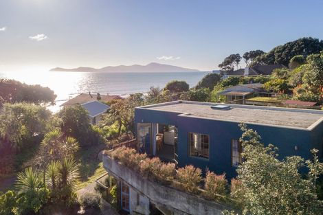 Photo of property in 18 Beach Road, Paekakariki, 5034