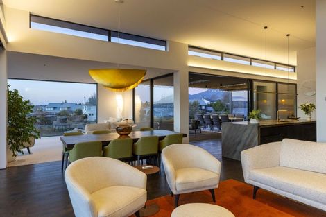 Photo of property in 35 Pukenamu Road, Rainbow Point, Taupo, 3330