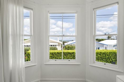 Photo of property in 12 Peel Street, Westmere, Auckland, 1022