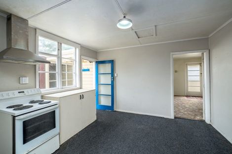 Photo of property in 1 Mckenzie Terrace, Carterton, 5713