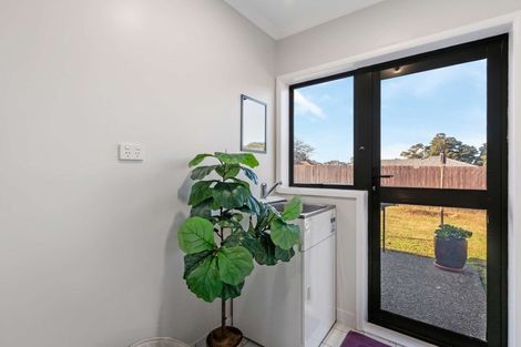 Photo of property in 8 Samara Place, Clendon Park, Auckland, 2103
