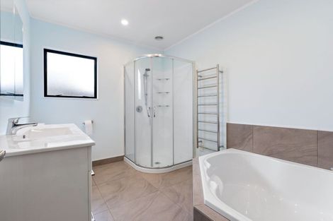 Photo of property in 3a Harding Avenue, Mount Wellington, Auckland, 1072